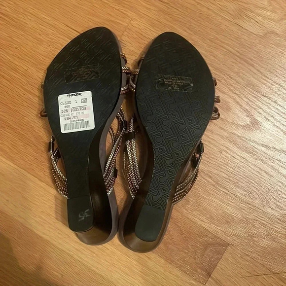 Liz Claiborne Wedge Sandals - Picture 3 of 3